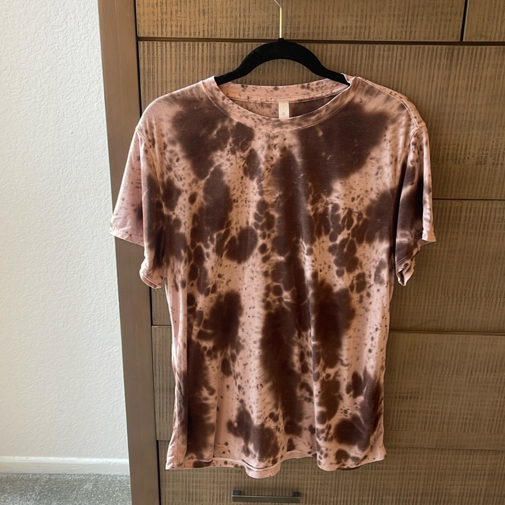 Lulu Lemon Tie Dye T-Shirt in Pink and Mauve